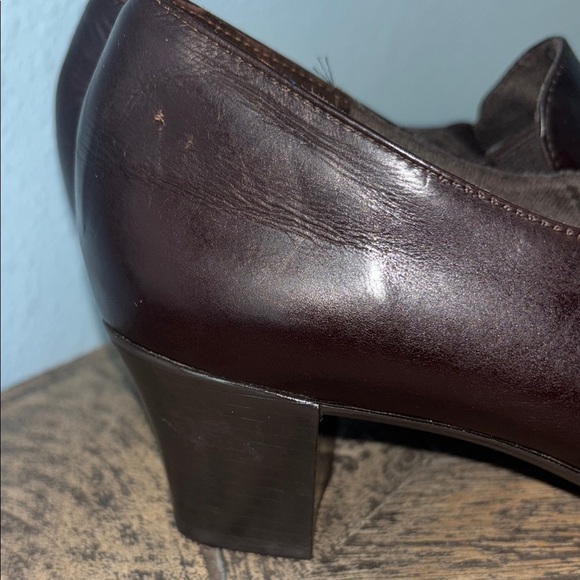 Munro American Women’s Slip-On Leather Shoes Brown - Picture 9 of 17